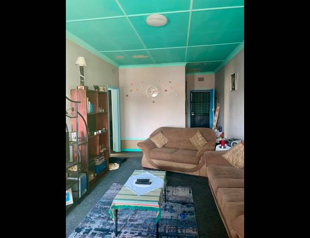 2 BEDROOM APARTMENT FOR SALE IN WYCHWOOD